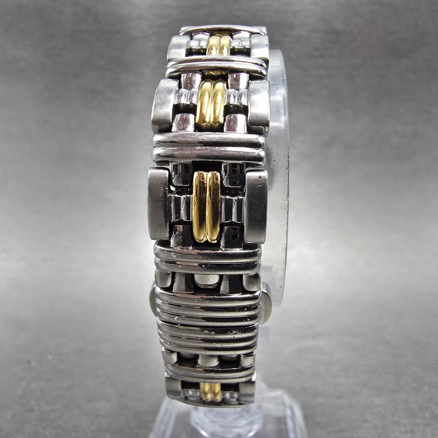 Wittnauer Laureate Watch Women 25mm White Dial Two Tone Date Round New Battery P8