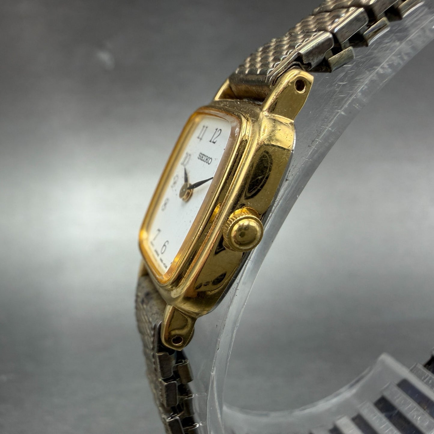 Seiko Tank Watch Women 18mm White Dial Gold Tone Rectangle 1N00-5K29 New Bat2