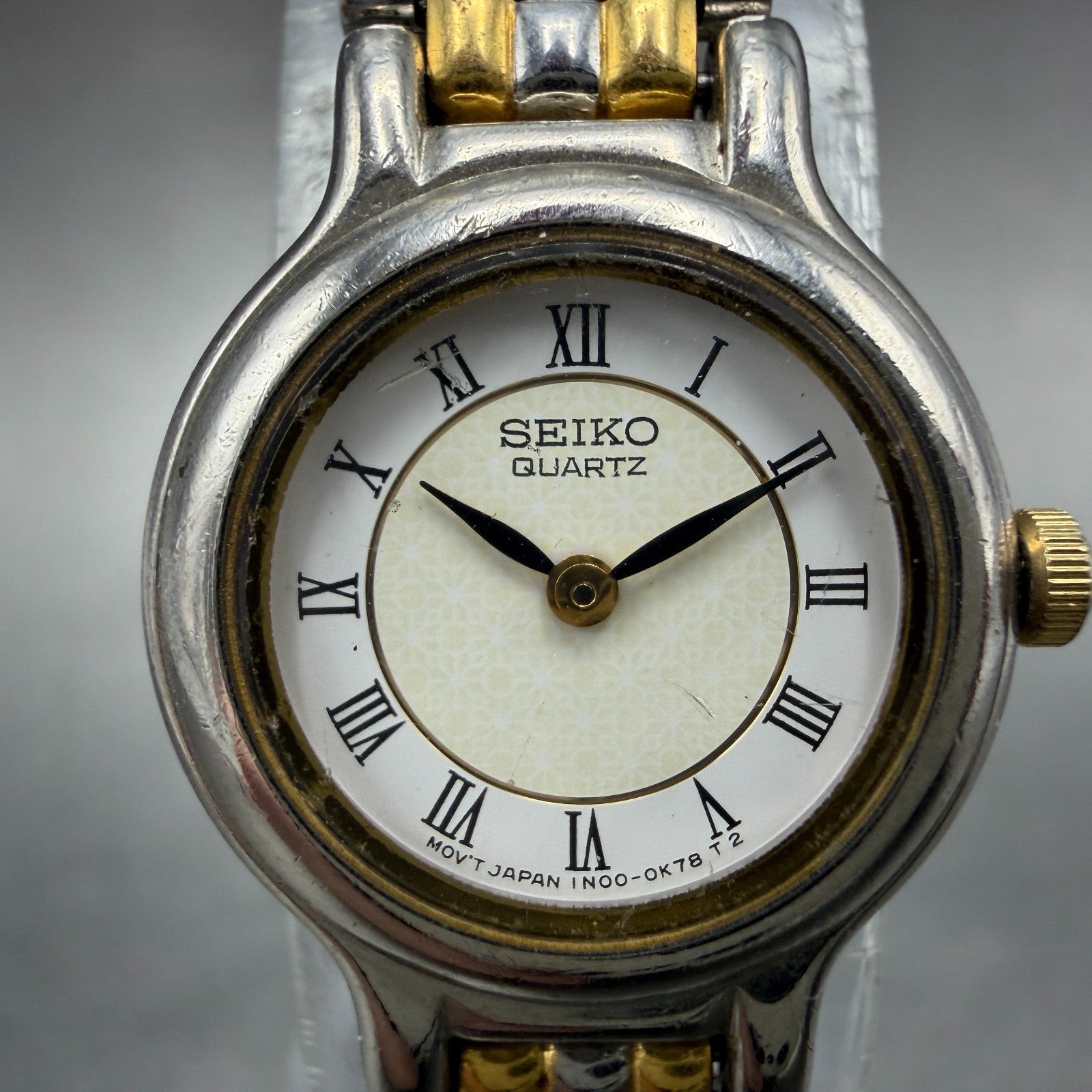 Seiko Watch Women 19mm White Dial Two Tone Round Vintage 1N00-0C59 New Battery1