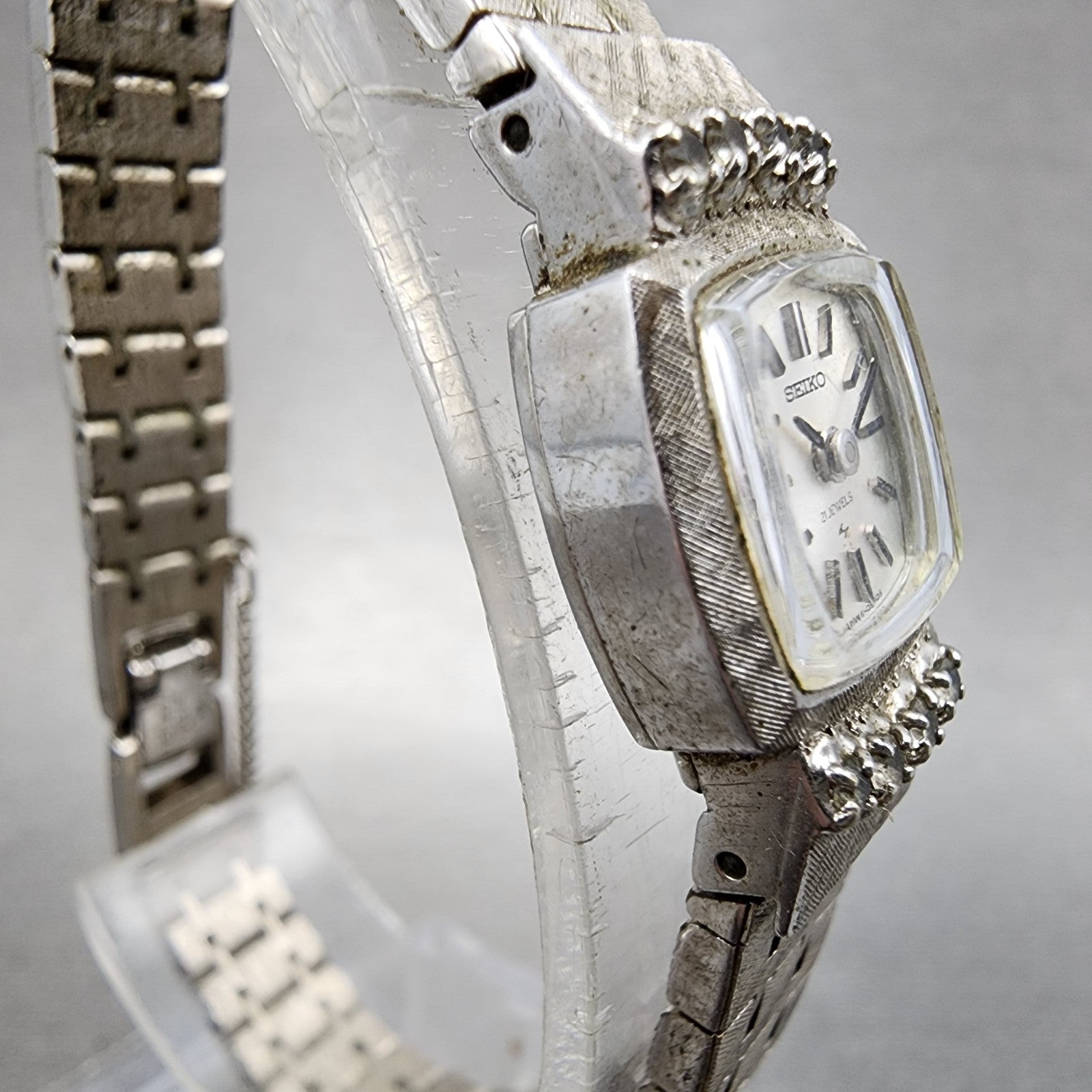 Seiko Watch Women 15mm Silver Dial White Gold Plated Diamonds Manual Wind Runs3