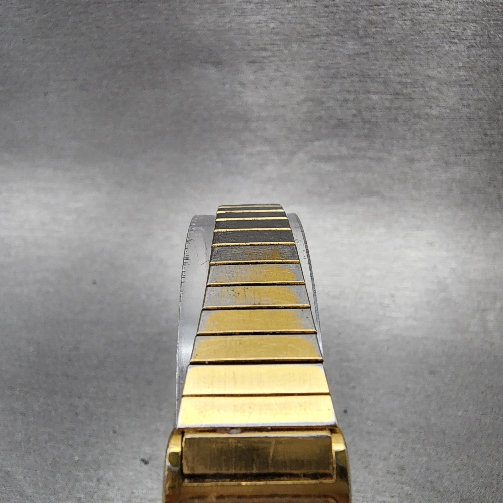 Seiko Tank Watch Women 17mm Champagne Dial Gold Tone Rectangle 2C205830 New Bat4