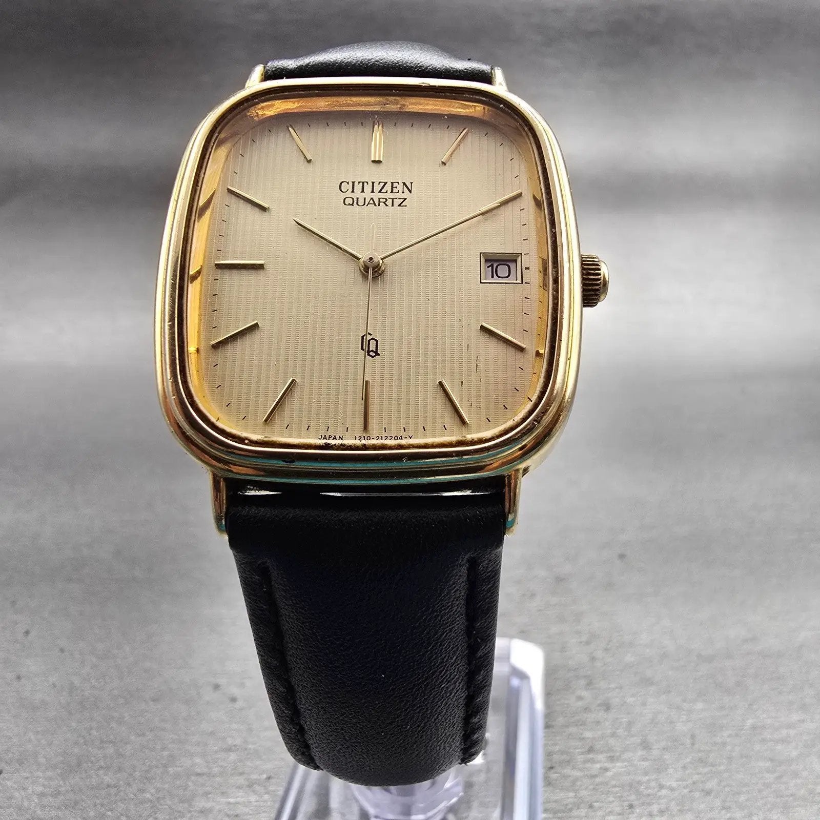 Citizen CQ Watch Men 30mm Champagne Dial Gold Tone Date 4-211600 New Battery VTG5