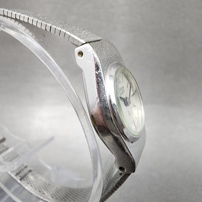 Citizen CQ Watch Women 17mm Silver Dial Silver Tone 3220891244 New Battery3
