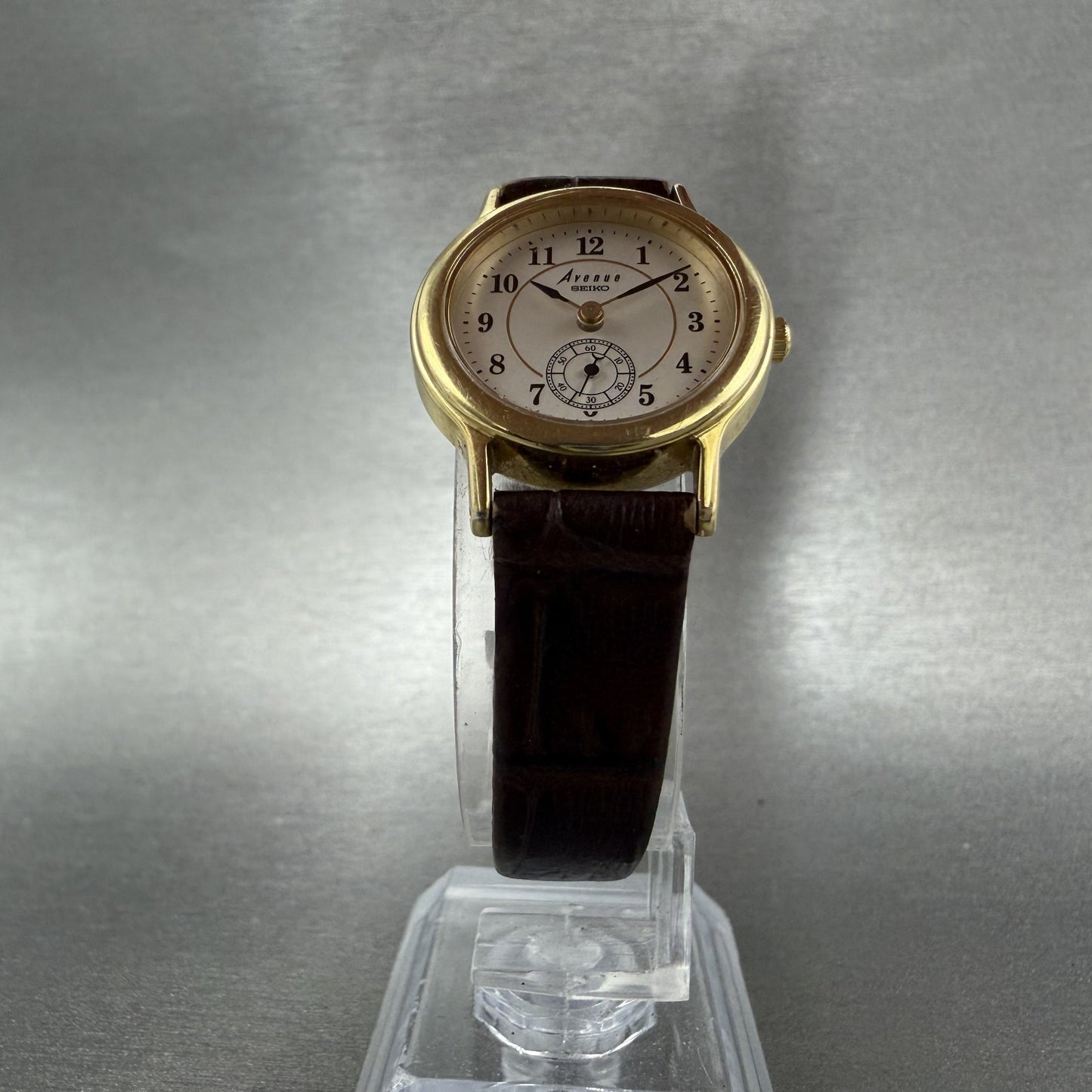 Seiko Avenue Watch Women 23mm Silver Dial Gold Tone Round 2K22-0080 New Battery5