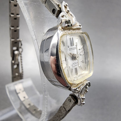 Citizen Nova Watch Women 15mm Silver Dial White Gold Plated Manual Wind Runs