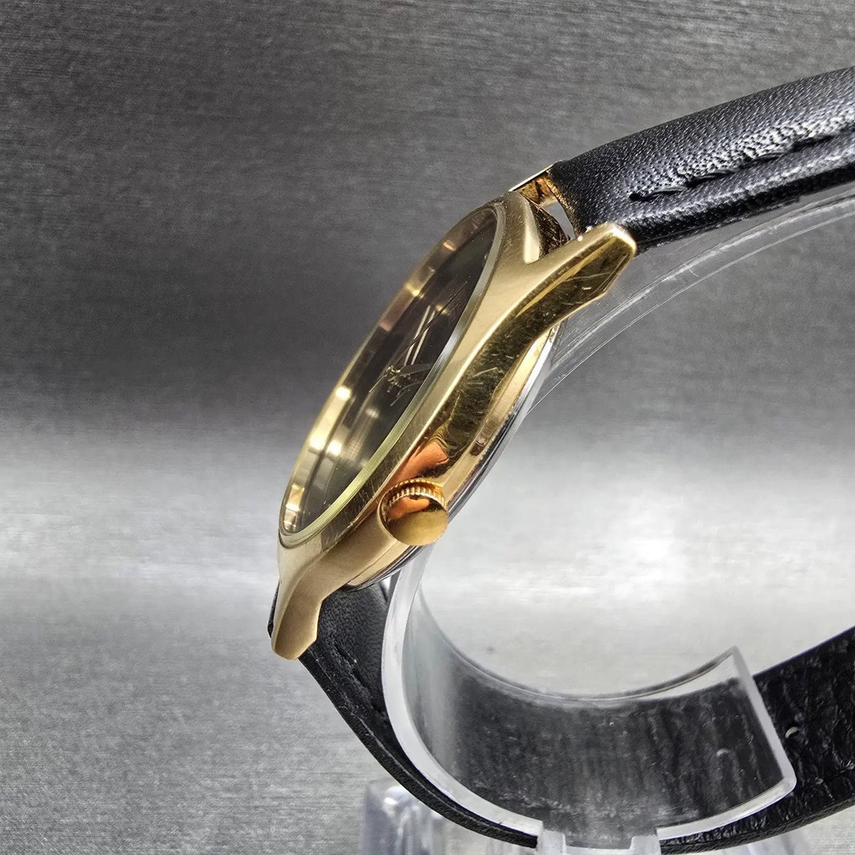 Citizen CQ Watch Men 32mm Black Dial Gold Tone Round 6031-K02716 New Battery JP3