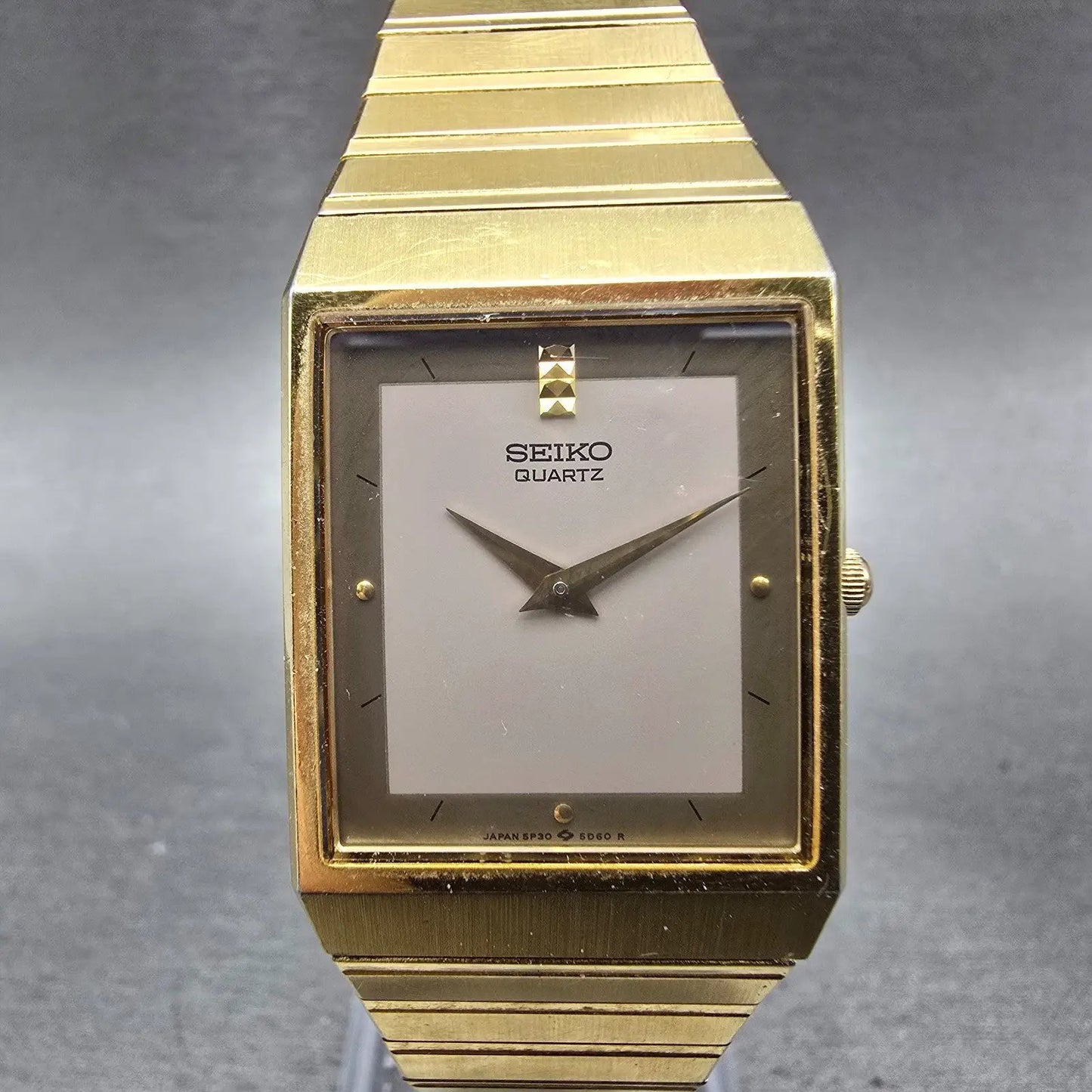 Seiko Tank Watch Men 25mm Gray Dial Gold Tone Rectangle 5P30-5C99 PARTS Vintage0