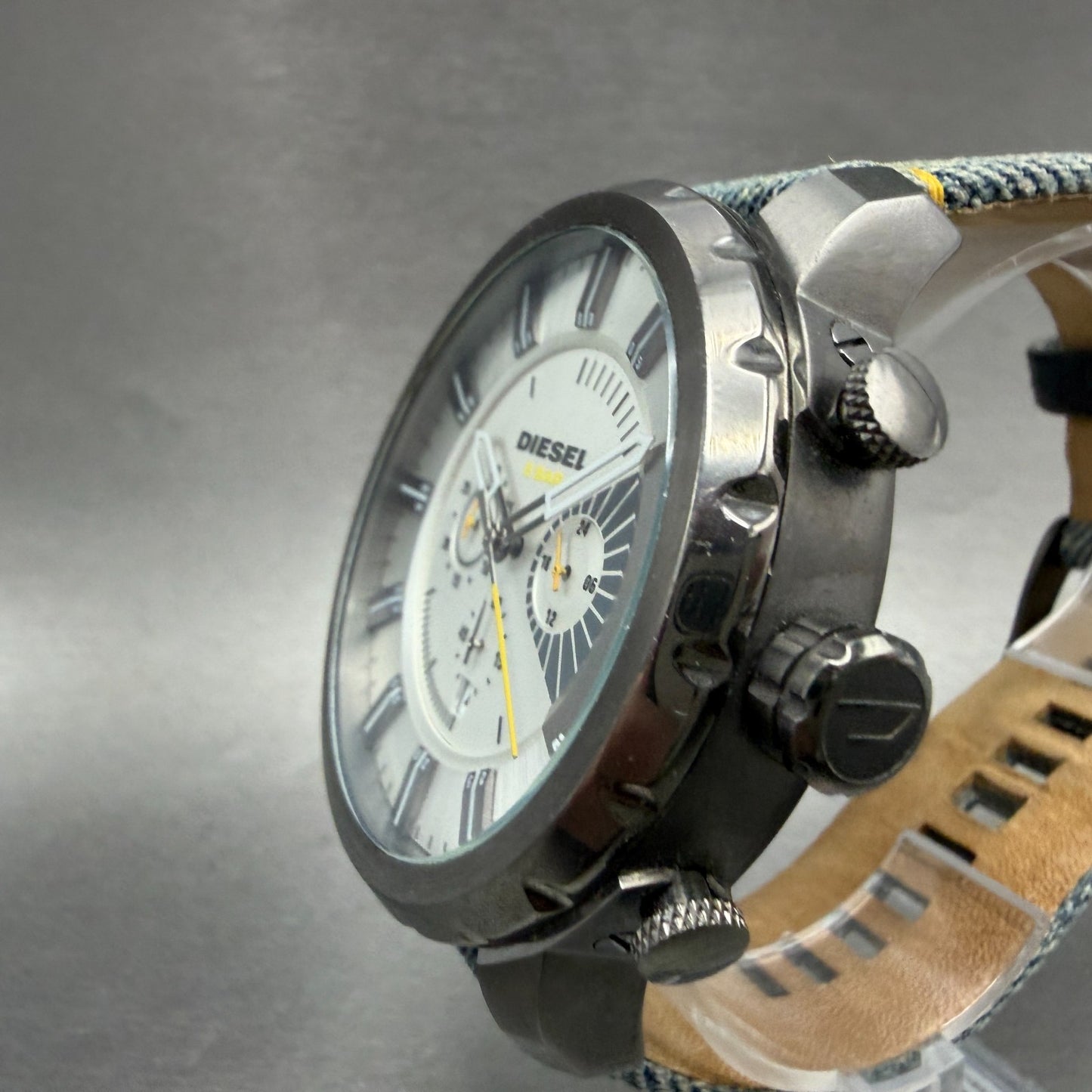 Diesel Stronghold Chronograph Watch Men 51mm White Dial Black DZ4345 New Battery2