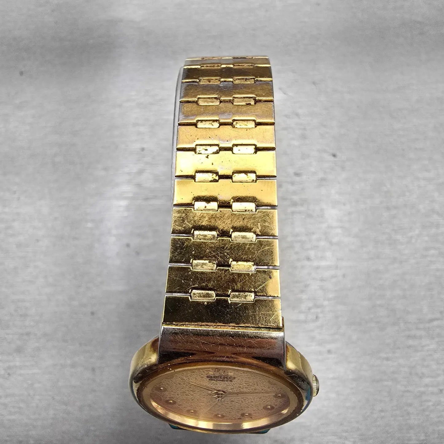 Seiko Watch Unisex 30mm Gold Dial Gold Tone Round 5Y91-6040 New Battery Vintage4