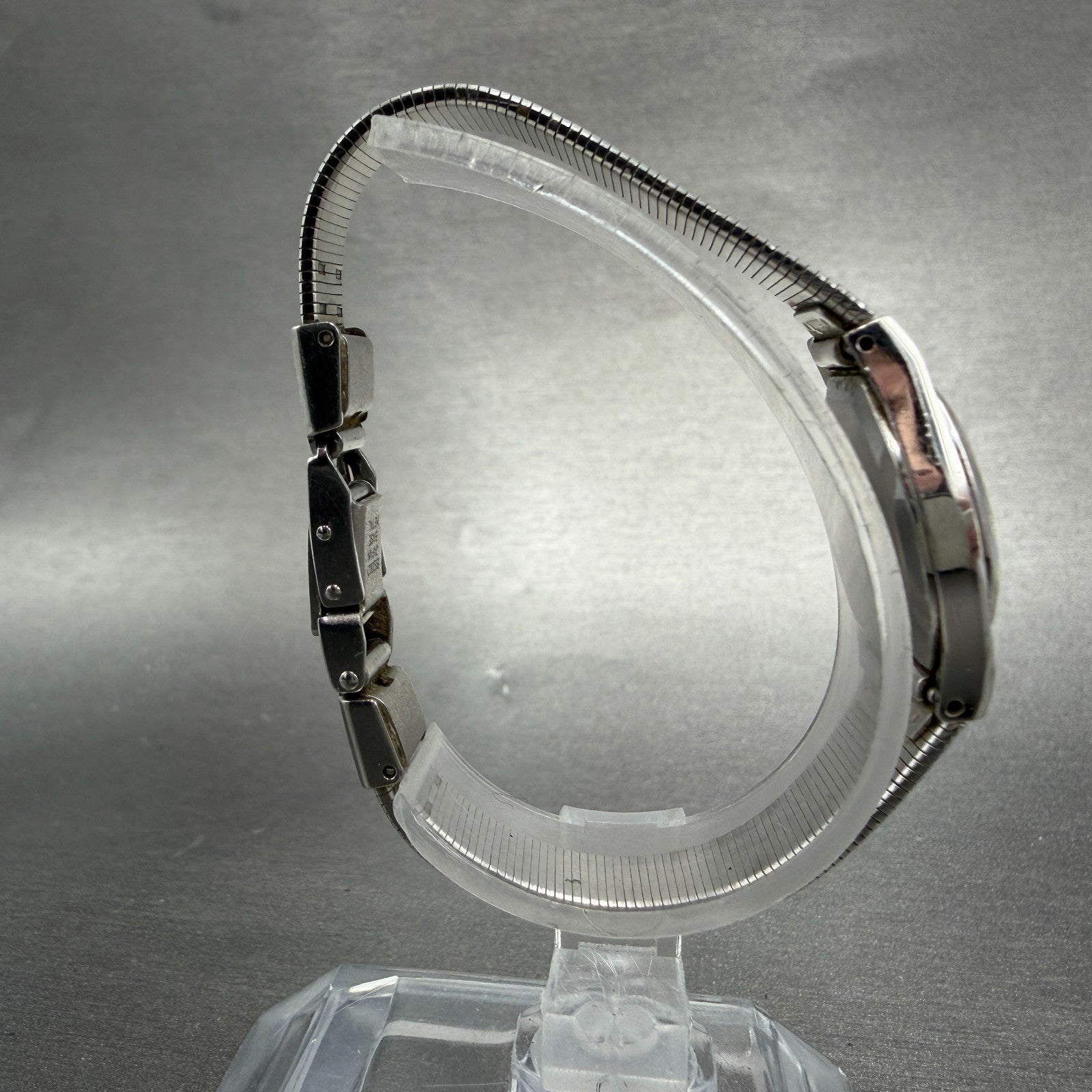 Seiko Watch Women 20mm Silver Dial Silver Tone Round 1400-0039 New Battery VTG8