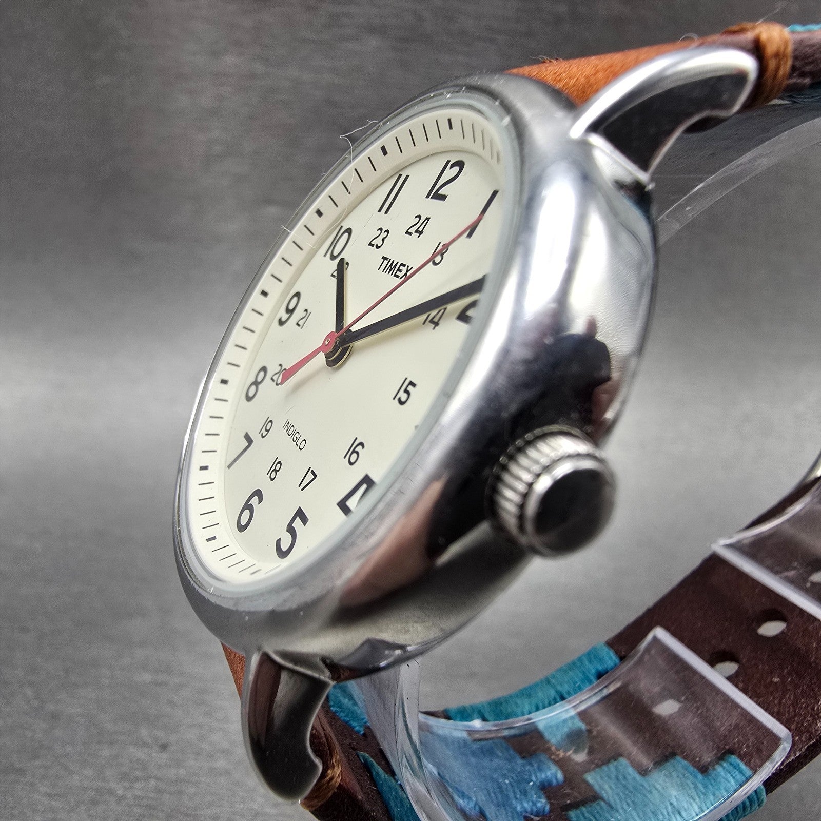 Timex Weekender Watch Men 40mm White Dial Silver Tone Round New Battery VYHJ2