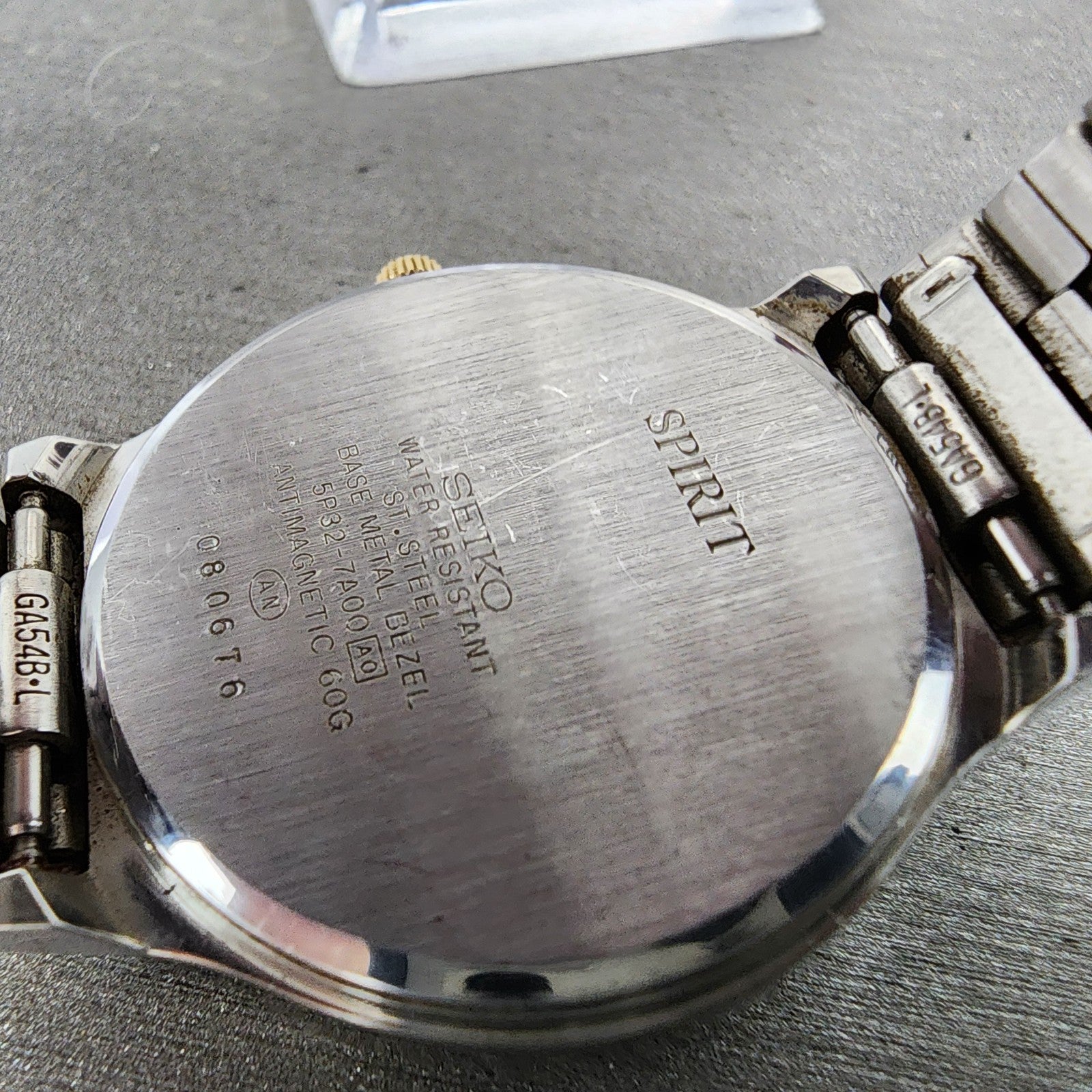 Seiko Spirit Watch Men 33mm Champagne Dial Two Tone Date 5p327a00 New Battery9