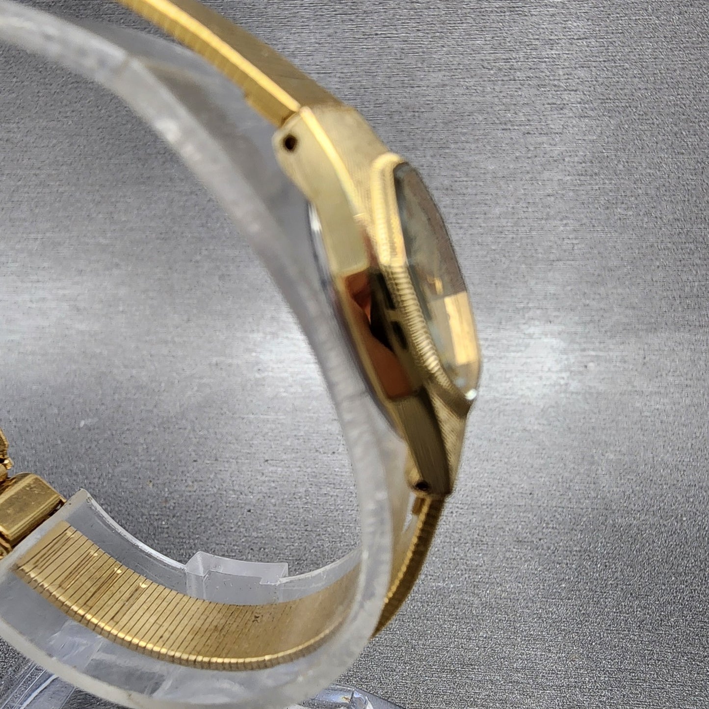 Seiko Watch Women 18mm Champagne Dial Gold Tone Round 14008019 New Battery3