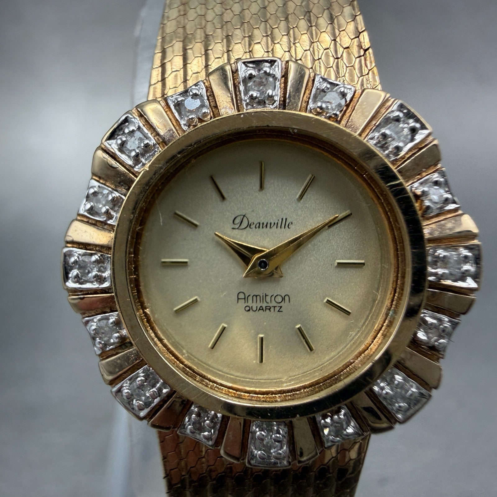Bulova Armitron Deauville Watch Women 23mm Champagne Dial Gold Tone READ! NewBat1