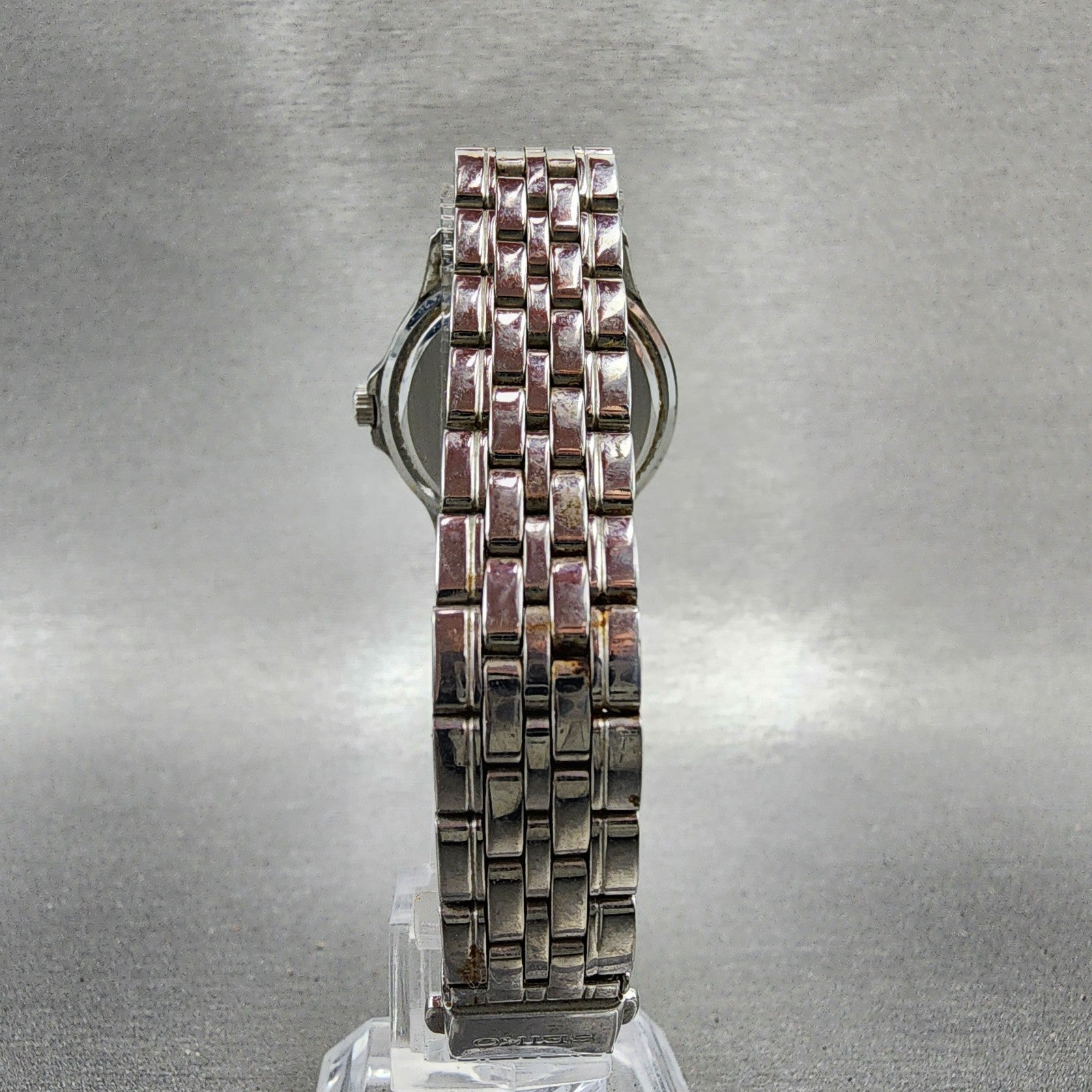 Seiko Watch Women 30mm Black Dial Silver Tone Date Round 6N2200B0 New Battery7