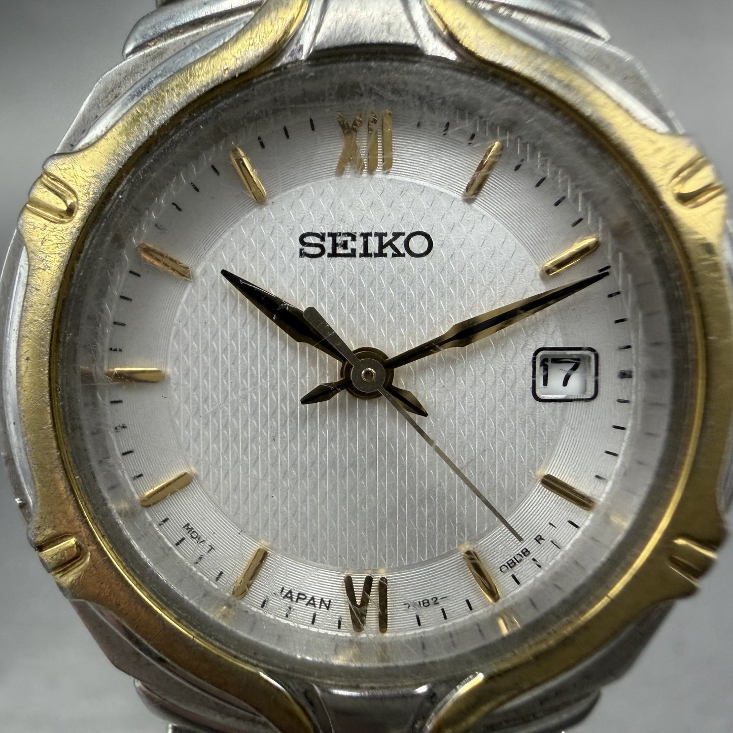 Seiko Watch Women 26mm Silver Dial Two Tone Date Round 7n82-0at0 New Battery DCT1