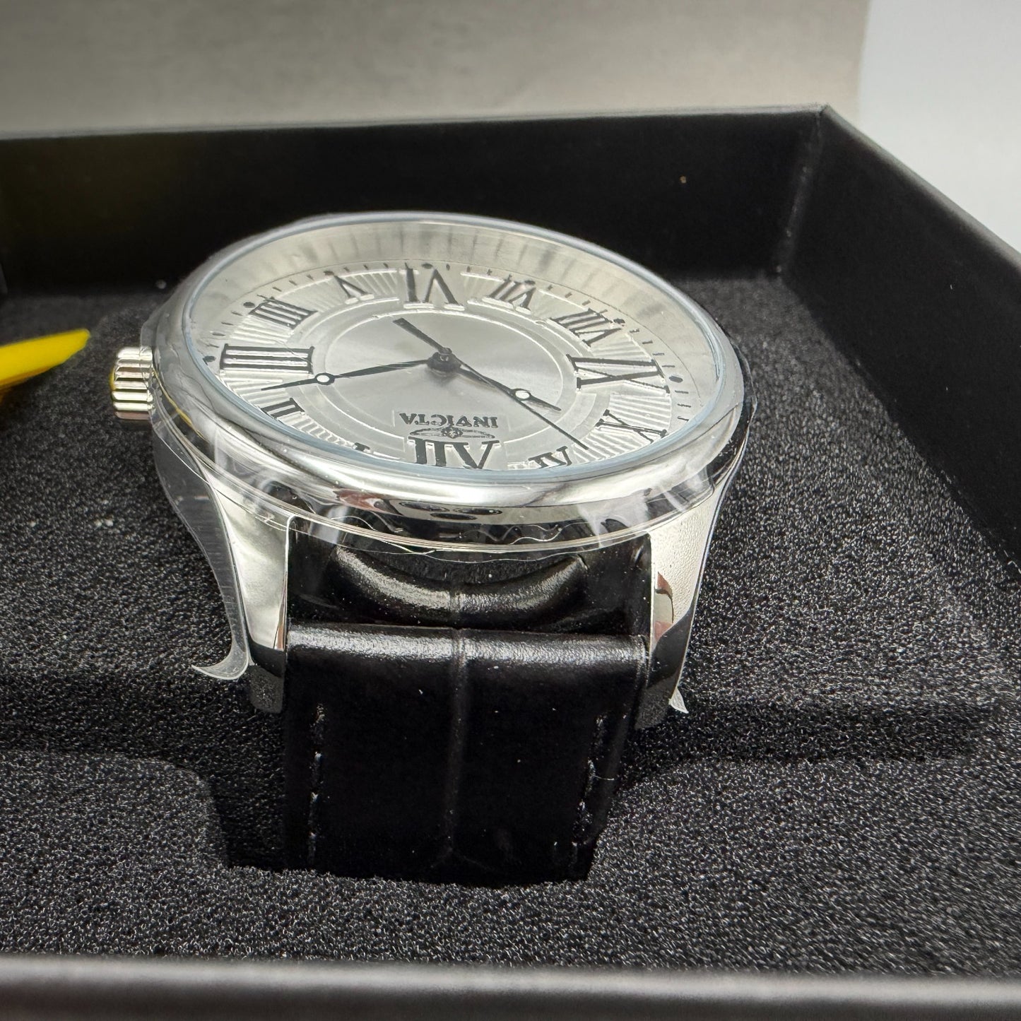 Invicta Vintage Watch Men 45mm Silver Dial Silver Round Leather Band 351384