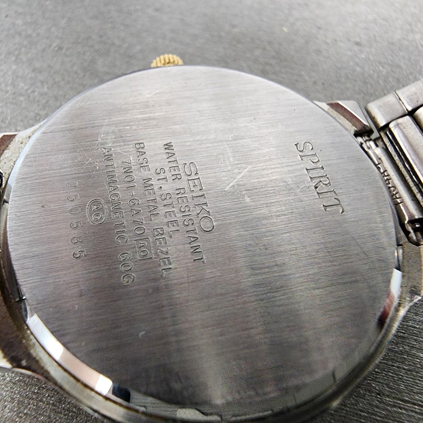 Seiko Spirit Watch Men 34mm Silver Dial two Tone Round 7n01-6a70 New Battery
