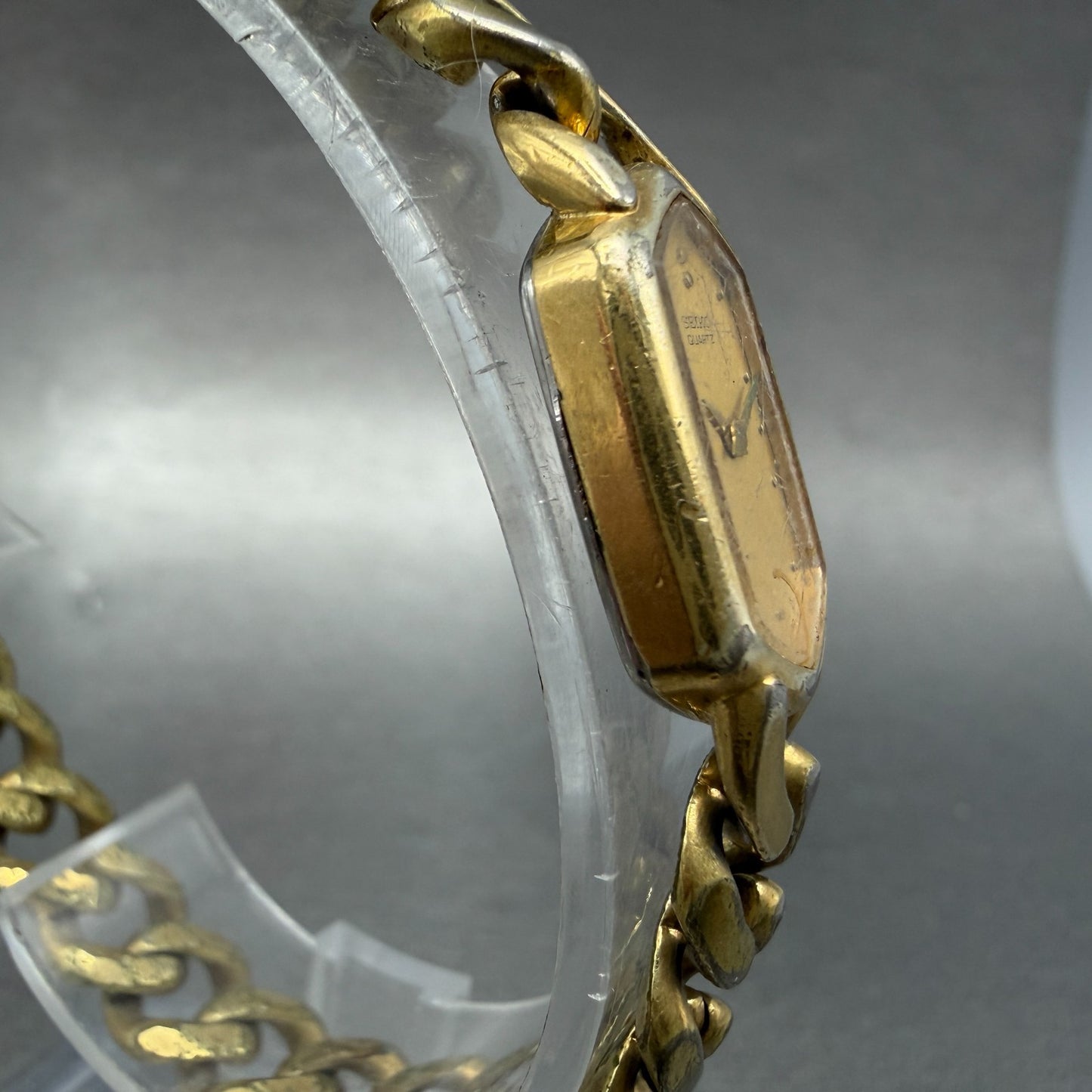 Seiko Watch Women 14mm Champagne Dial Gold Tone Hexagon 2e20-5369 New Battery3