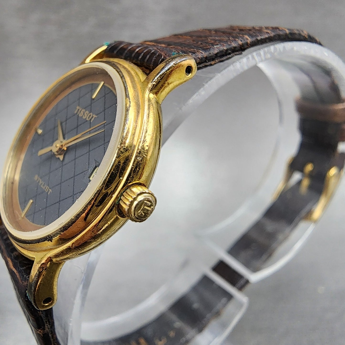 Tissot Stylist Watch Women 23mm Black Dial Gold Tone Date Round New Battery2