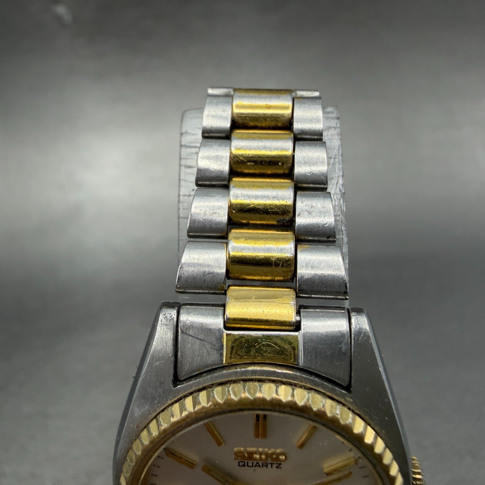 Seiko SQ Watch Women 25mm Silver Dial Two Tone Daydate Round 8523-0059 New Batte4