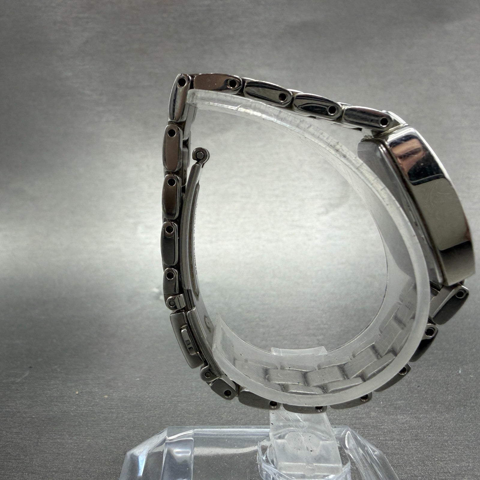 Seiko Solar Tank Watch Women 18mm White Dial Two Tone Rectangle Lukia Runs FD38
