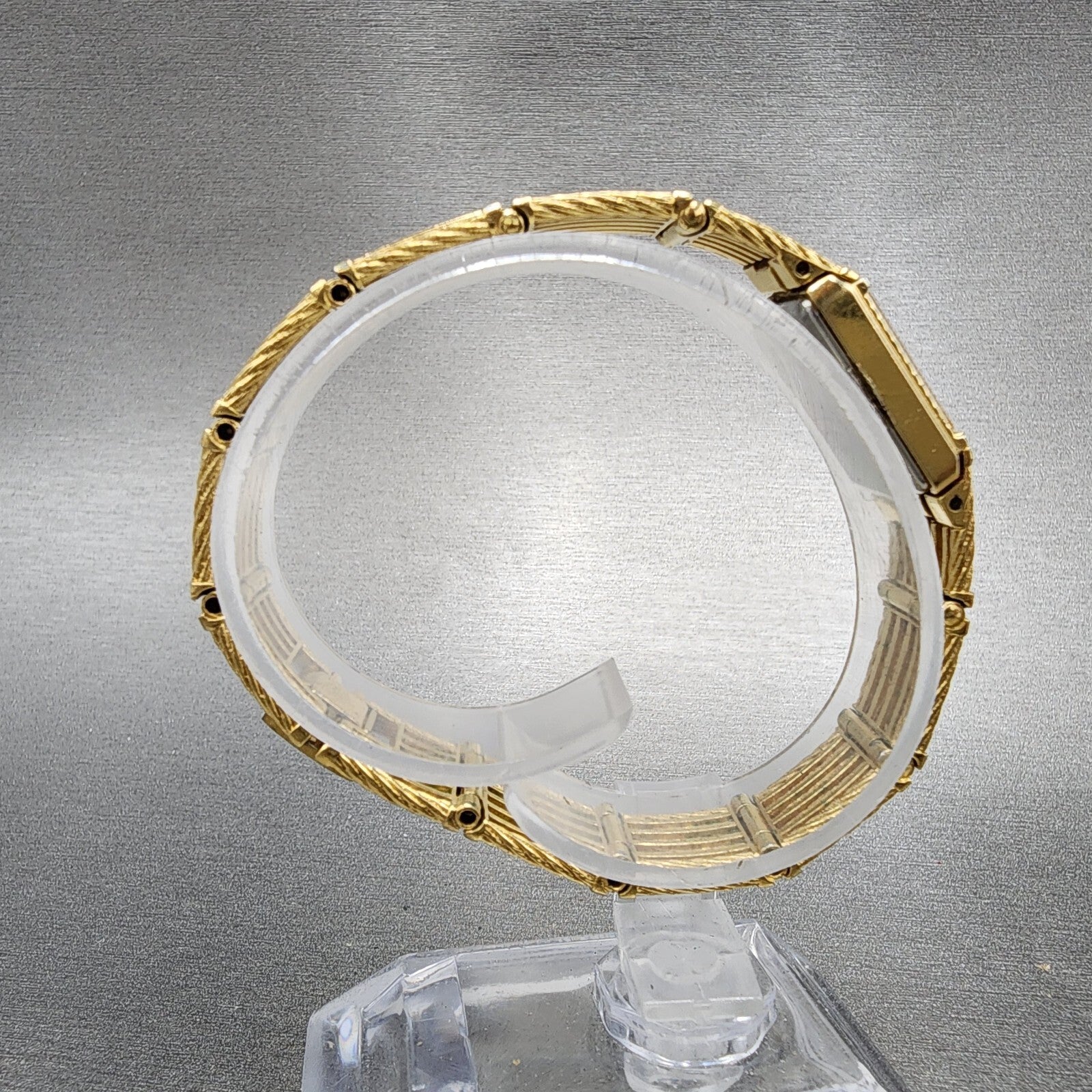 Seiko Tank Women 12mm Champagne Dial Gold Tone 2e205269 New Battery8