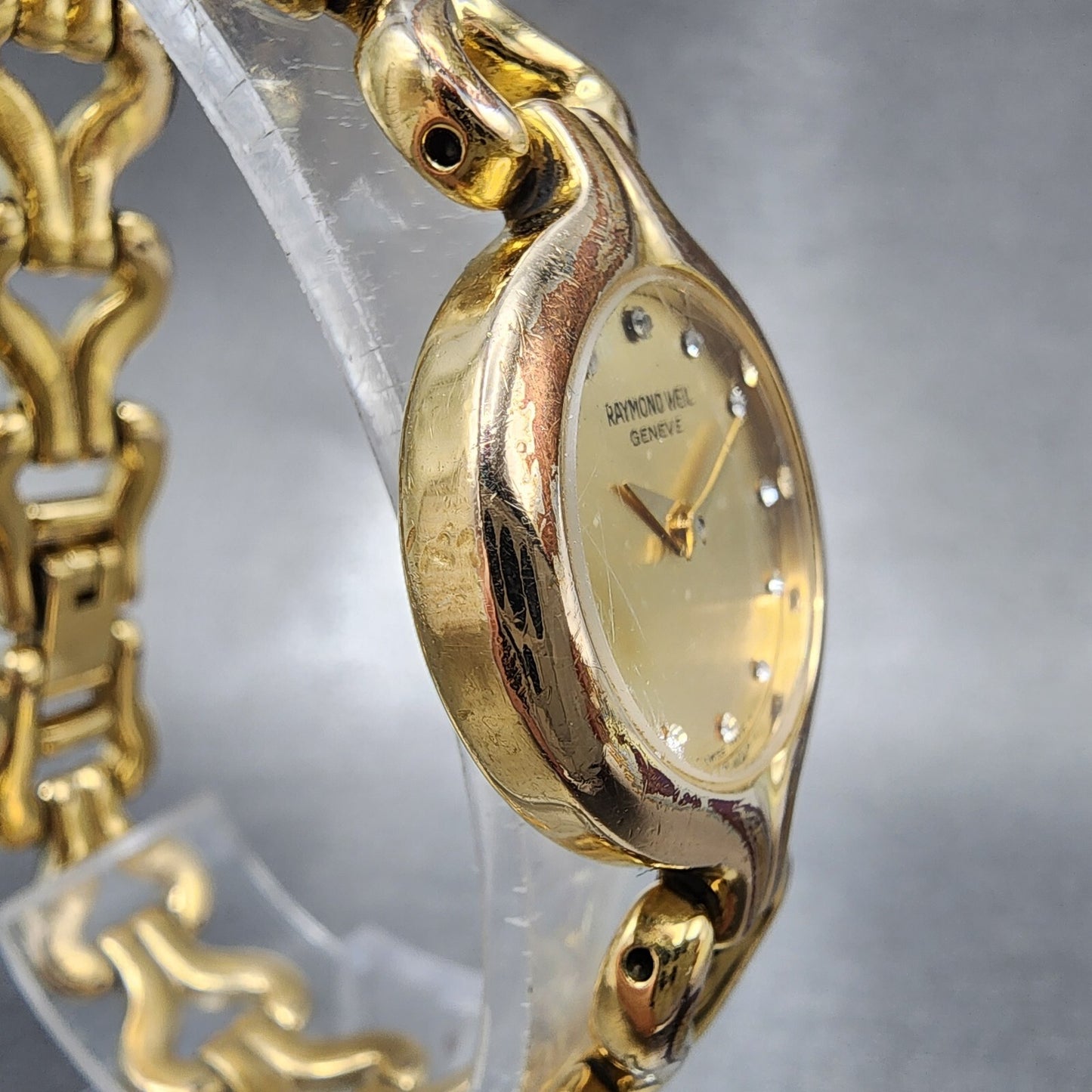 Raymond Weil Watch Women 23mm Gold Dial Gold Plated Round 5878 New Battery