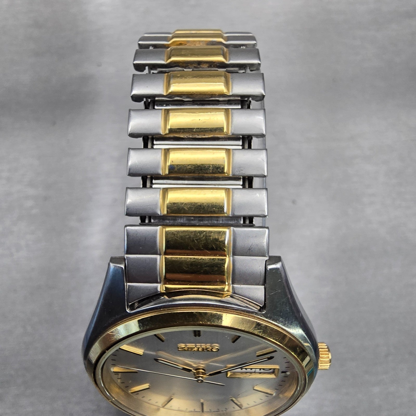 Seiko Watch Men 37mm Silver Dial Two Tone Daydate Round 7N43-9048 New Battery4