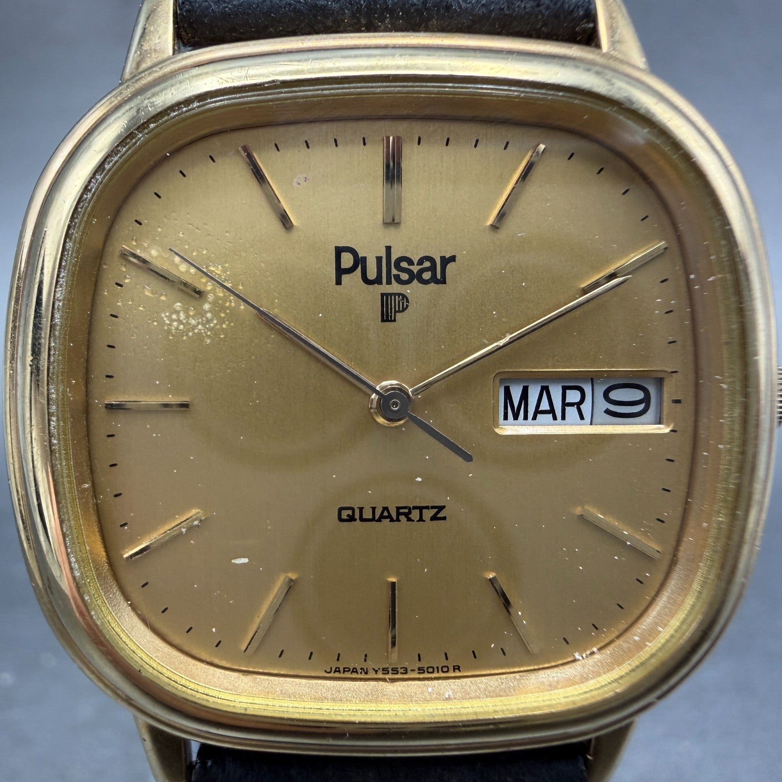 Pulsar Watch Unisex 33mm Gold Dial Gold Tone Daydate Oval Y553-5019 READ!!!!!!!!1