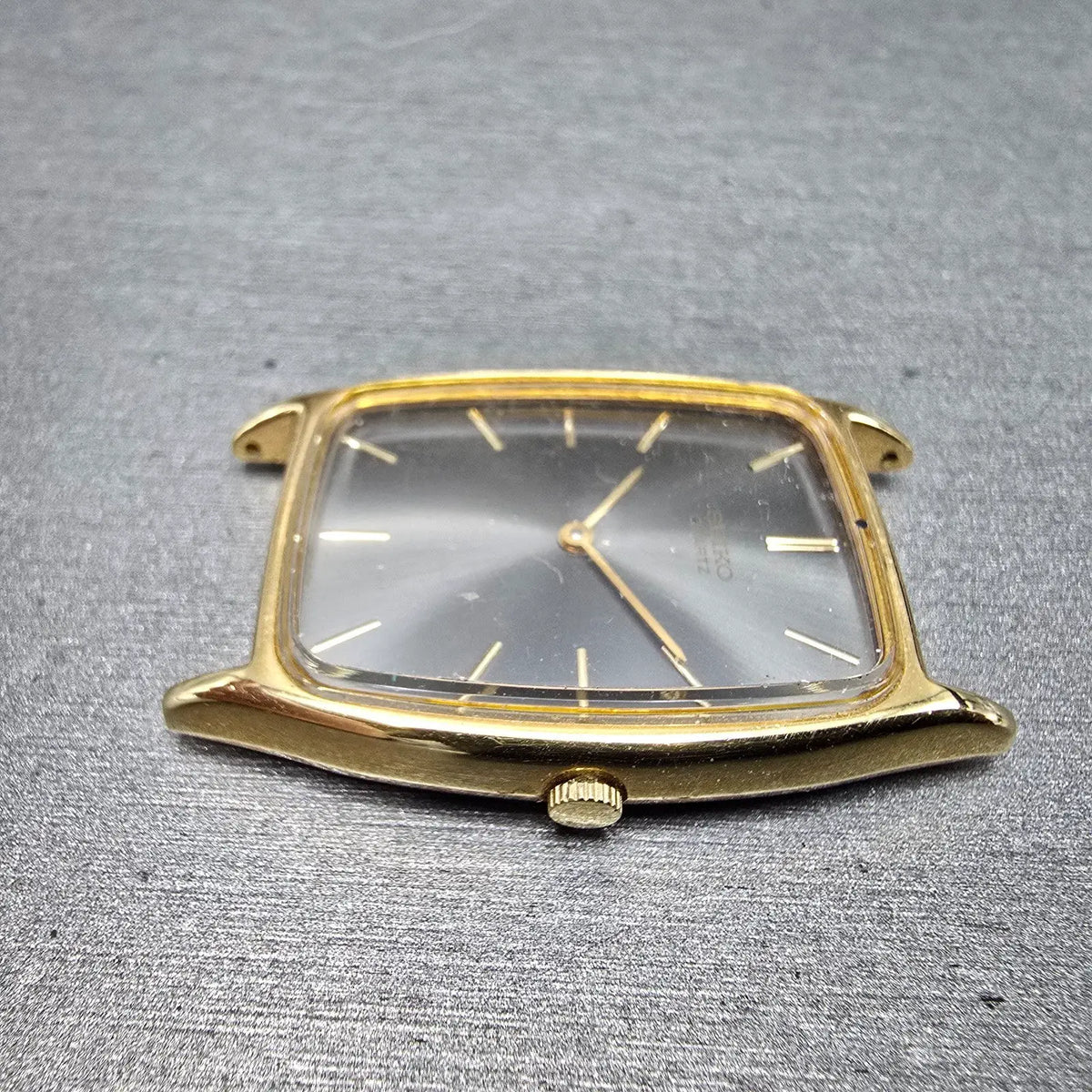 Seiko Tank Watch Men 25mm Gray Dial Gold Tone Rectangle 7430-5550 VTG PARTS4