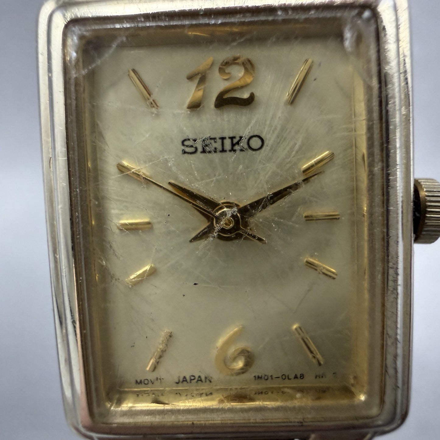 Seiko Tank Watch Women 16mm Champagne Dial Gold Tone Rectangle 1N010FH0 New Bat1