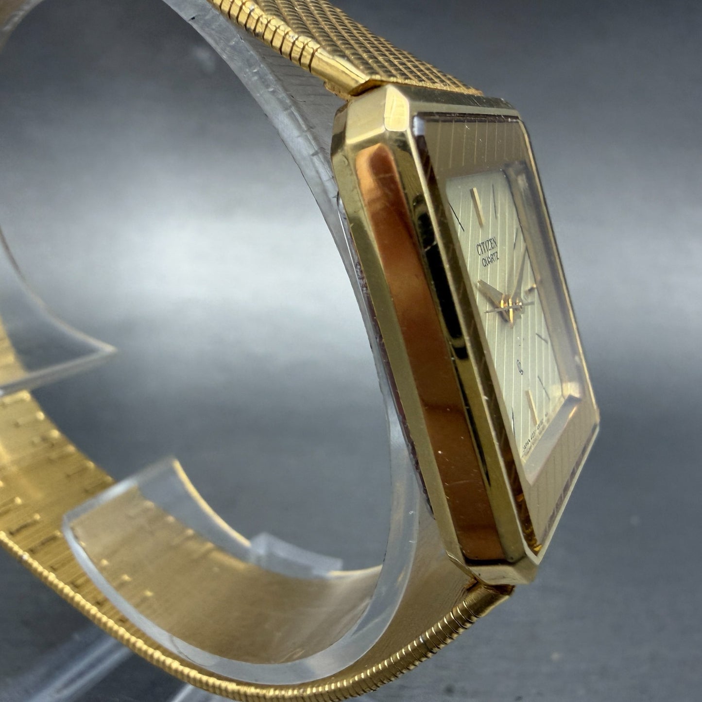 Citizen Tank Watch Unisex 25mm Champagne Dial Gold Tone 4031-490649 New Battery3