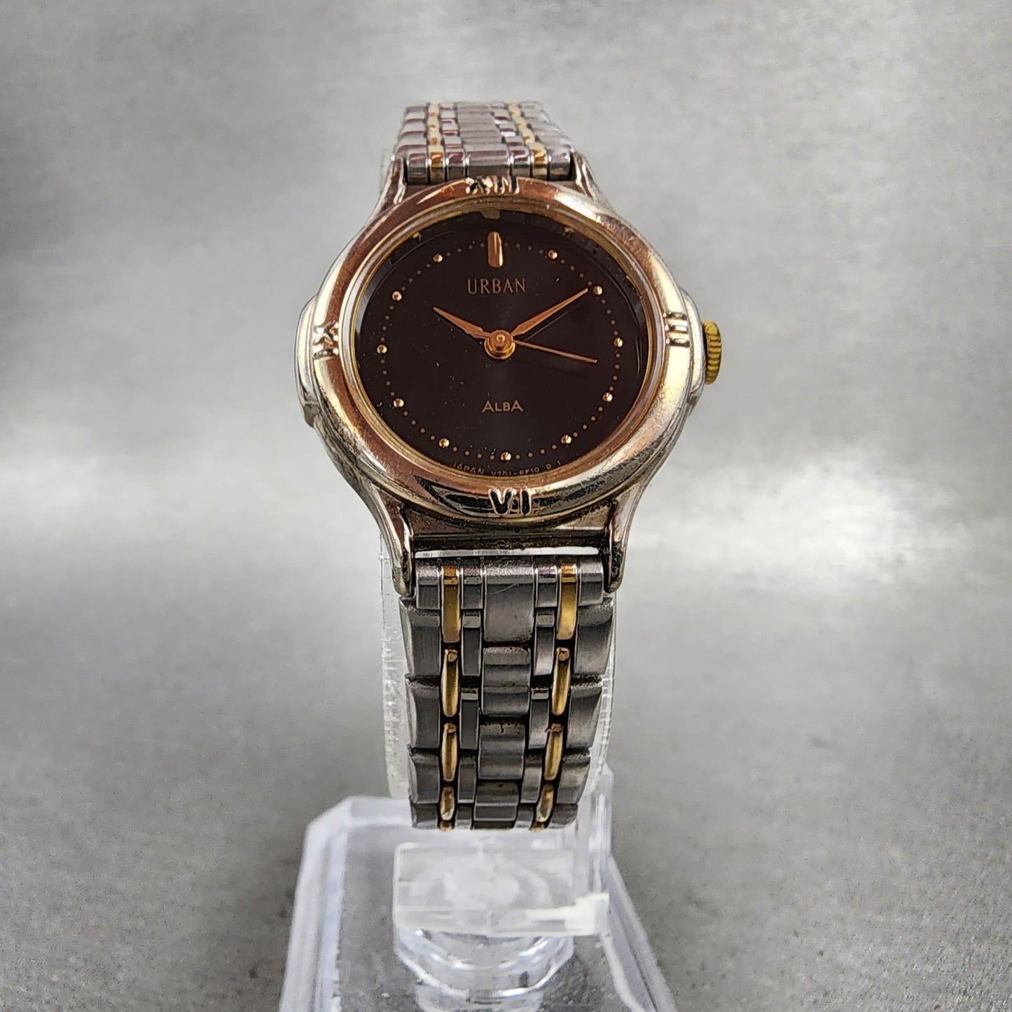 Seiko ALBA Urban Watch Women 25mm Black Dial Two Tone Round V7016C30 New Batt5