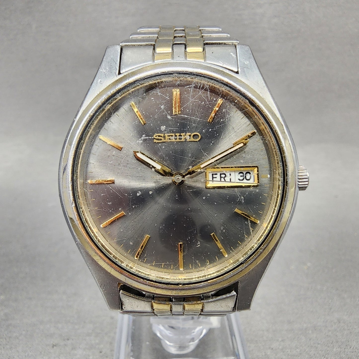 Seiko Watch Men 37mm Gray Dial Two Tone Daydate Round 7N439048 New Battery1