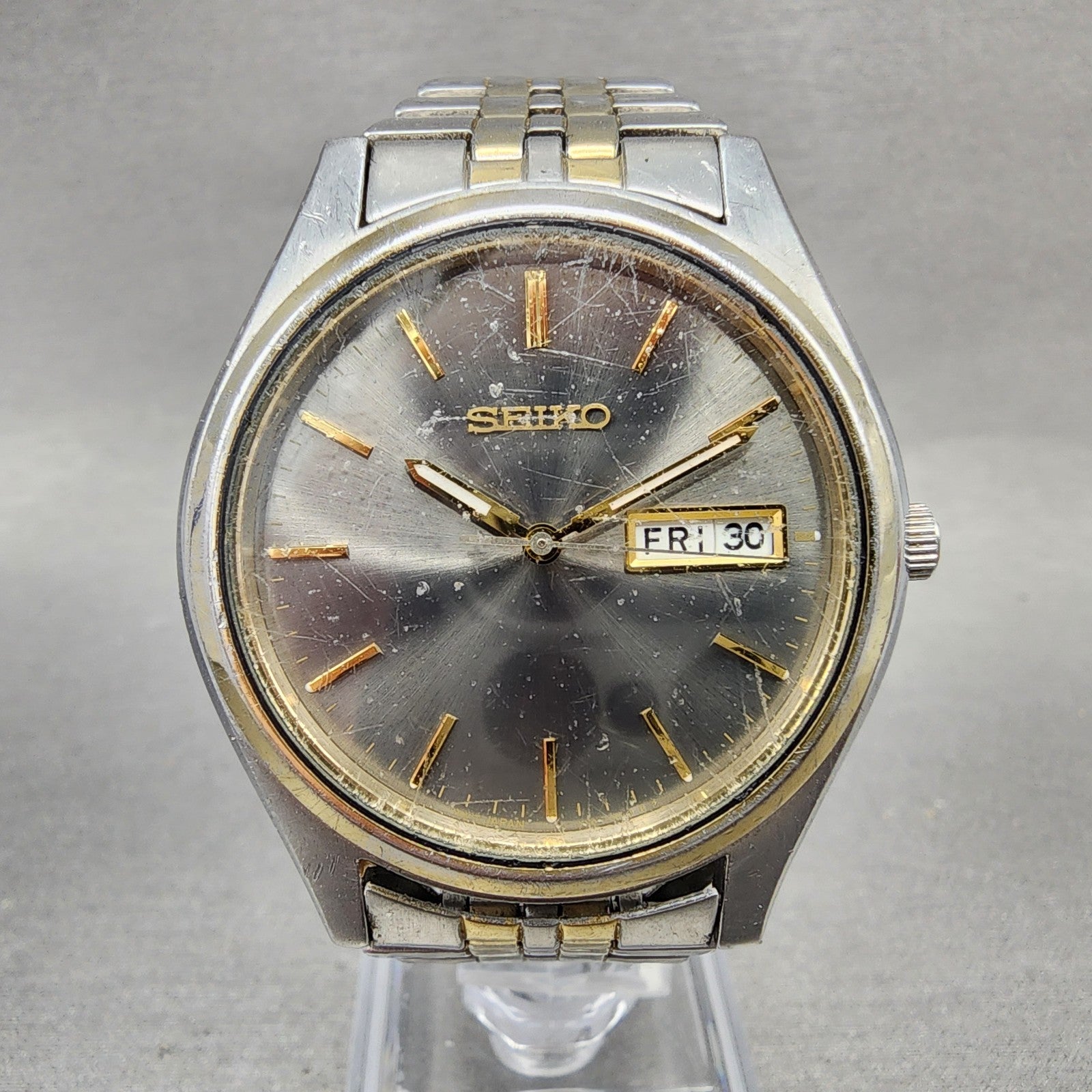 Seiko Watch Men 37mm Gray Dial Two Tone Daydate Round 7N439048 New Battery1