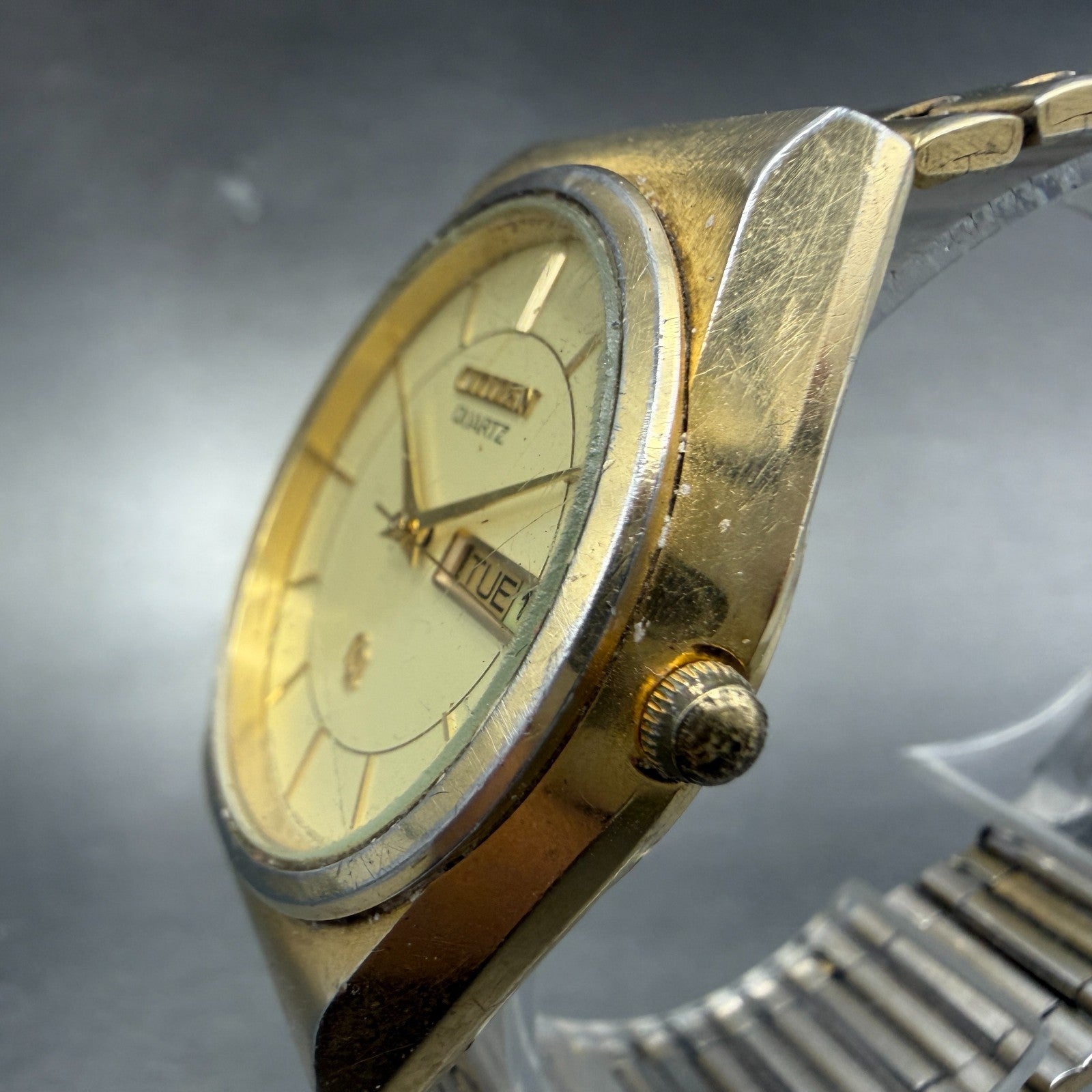 Citizen CQ Watch Men 34mm Champagne Dial Gold Tone Daydate 6101-915046 PARTS3
