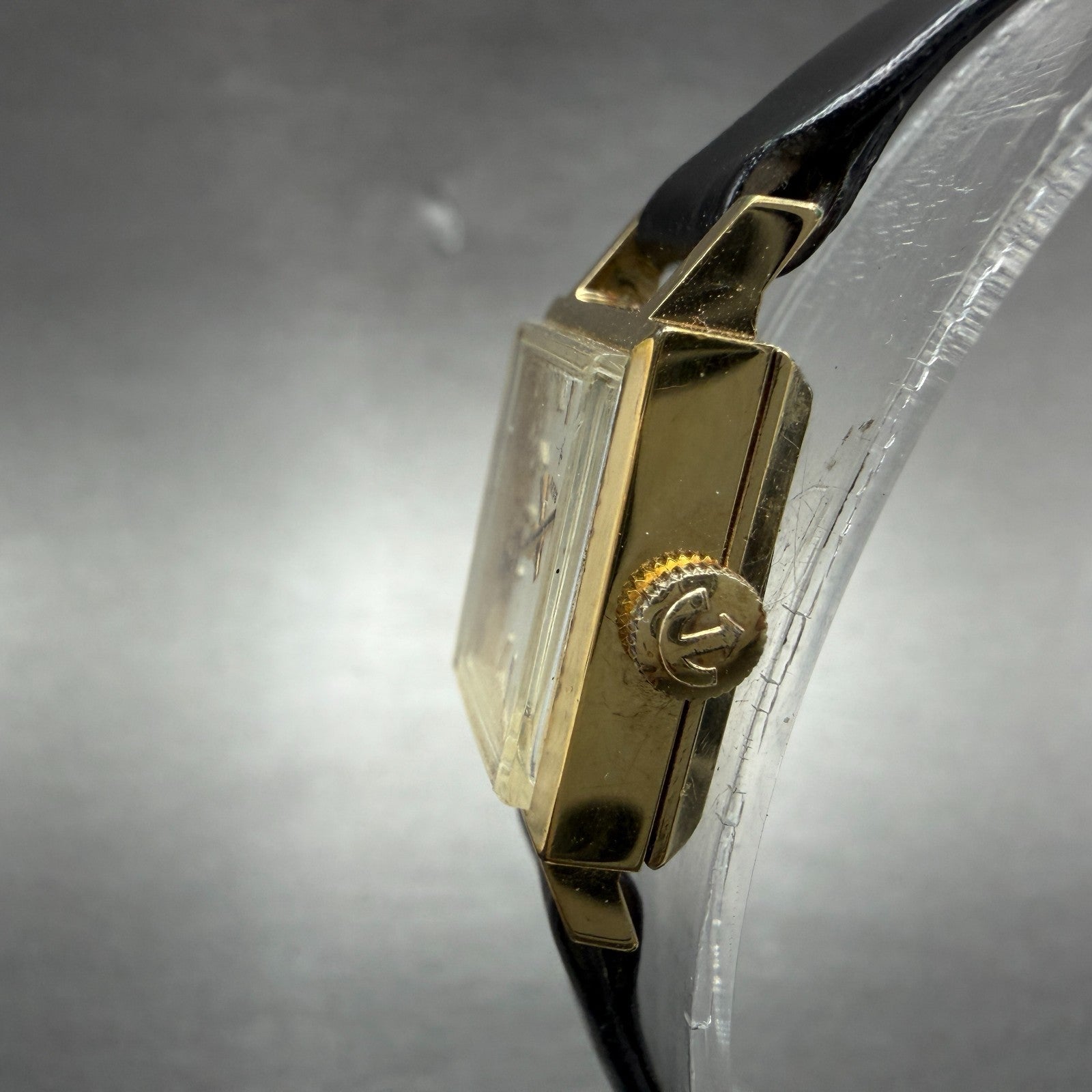 Rado Watch Women 15mm Champange Dial Gold Tone Rectangle Manual Wind Runs 53442