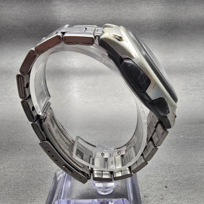 Casio Illuminator AW-80 Watch Men 40mm Silver Dial Silver Tone Daydate New BattH8