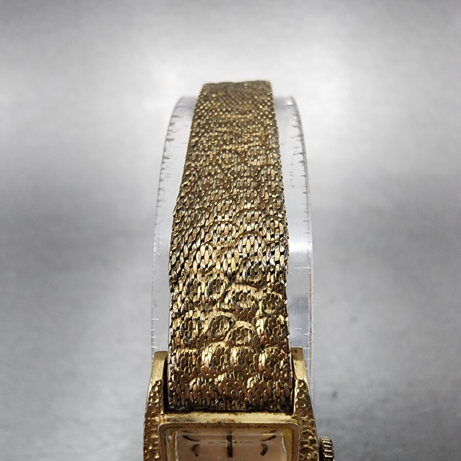 Seiko Tank Watch Women 15mm Champagne Dial Gold Tone Rectangle Manual Wind Runs4