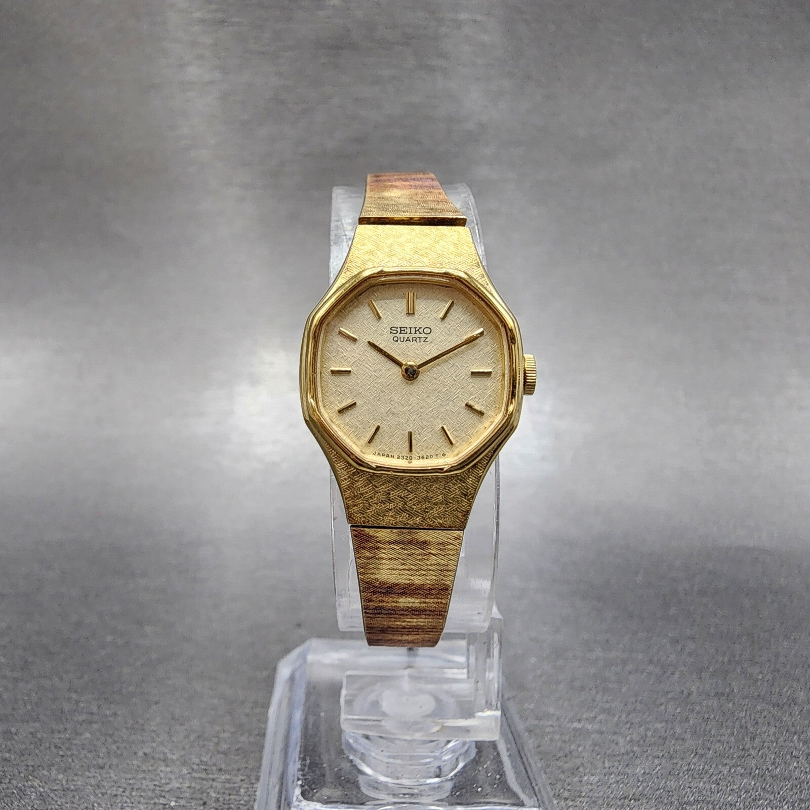 Seiko Watch Women 19mm Champagne Dial Gold Tone Octagon 23206810 New Battery5