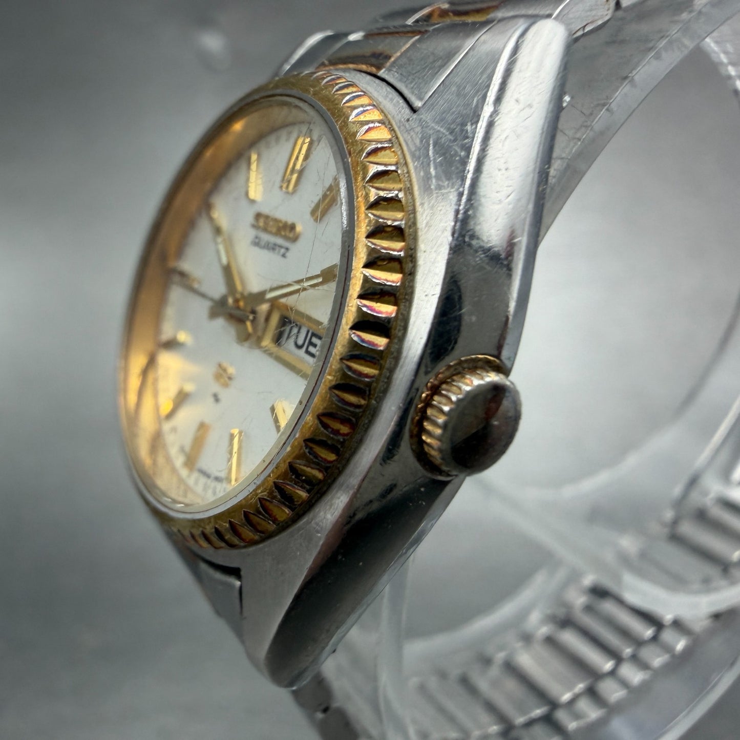 Seiko SQ Watch Women 25mm Silver Dial Two Tone Daydate Round 8523-0059 New Batte2