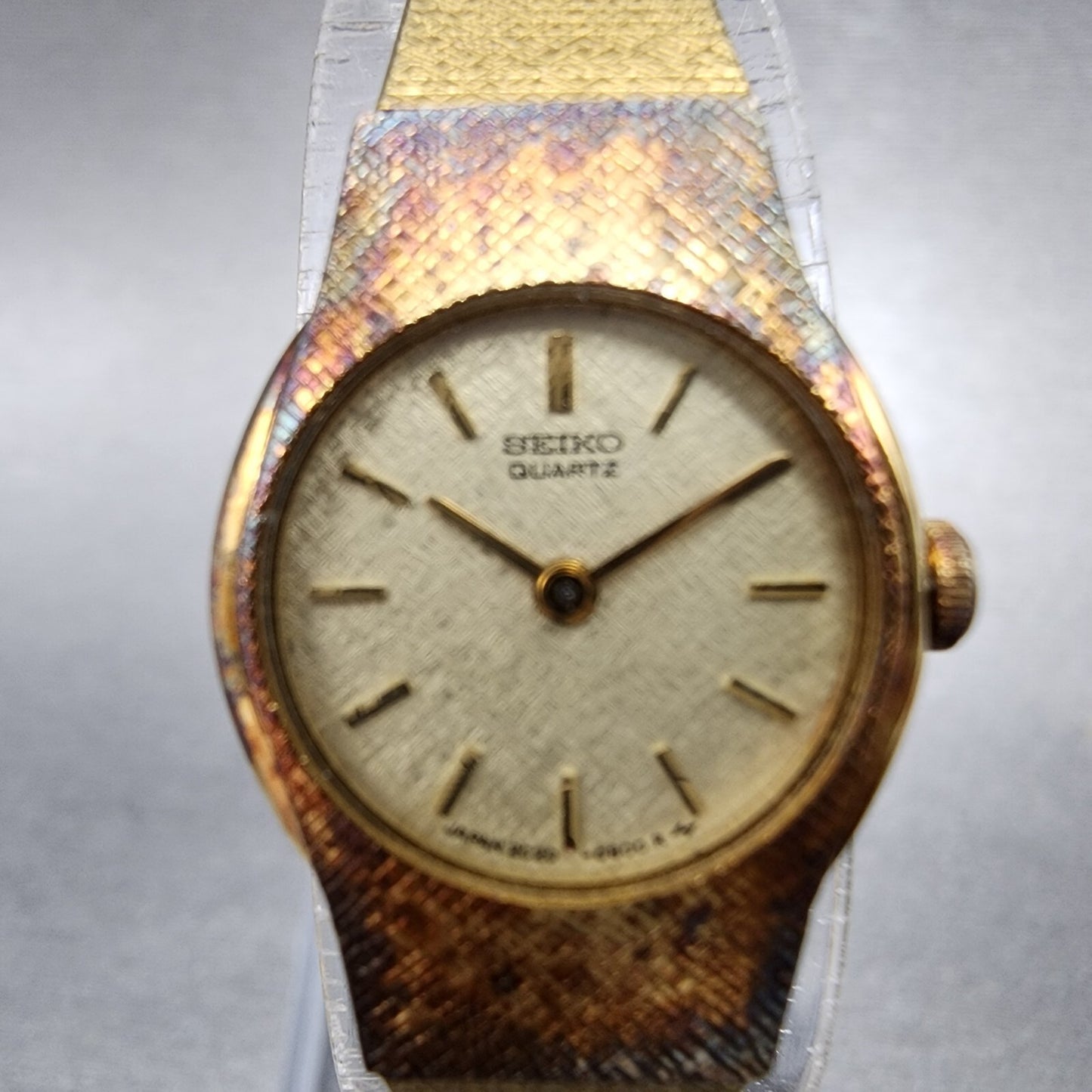 Seiko Watch Women 17mm Champange Dial Gold Tone Round 2C20-0149 New Battery