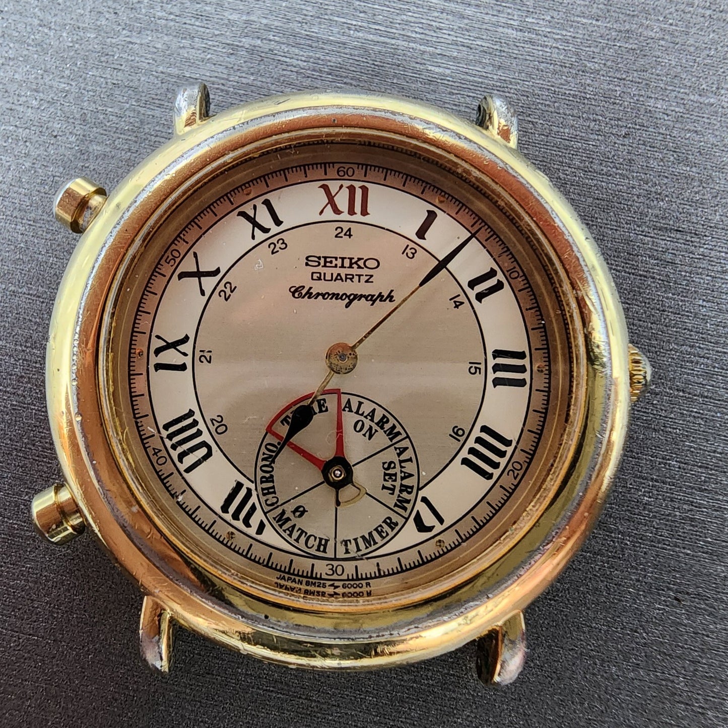Seiko Chronograph Watch Men 35mm Champagne Dial Gold Tone 8m25-6009 NewBat READ!