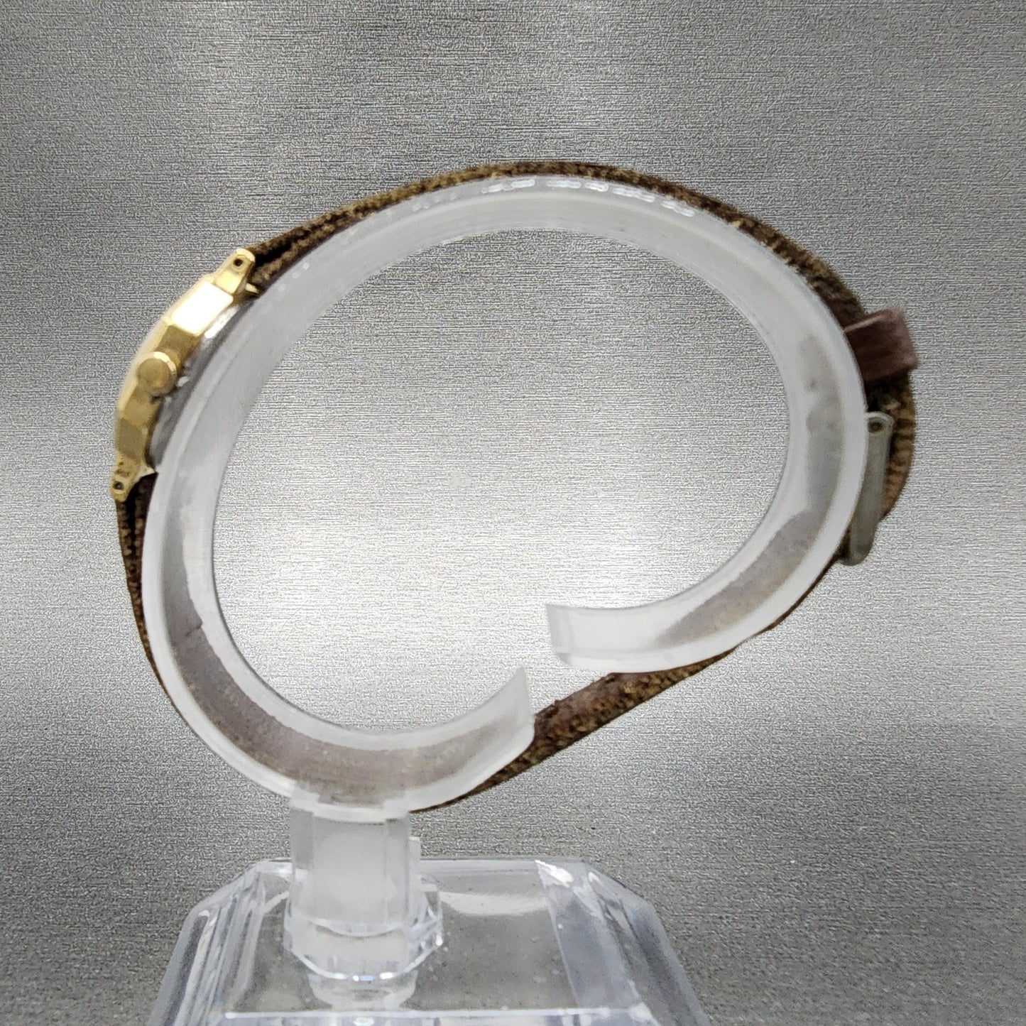 Seiko Watch Women 19mm Champagne Dial Gold Tone 14001149 New Battery6
