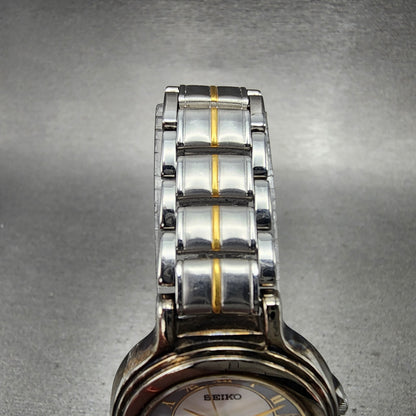 Seiko Solar Watch Women 28mm MOP Dial Two Tone Date Round V182-0C70 Runs