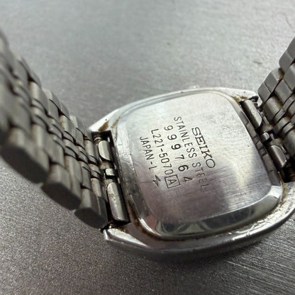 Seiko Digital Watch Women 23mm Silver Tone Rectangle Daydate L221-5070 New Batt9