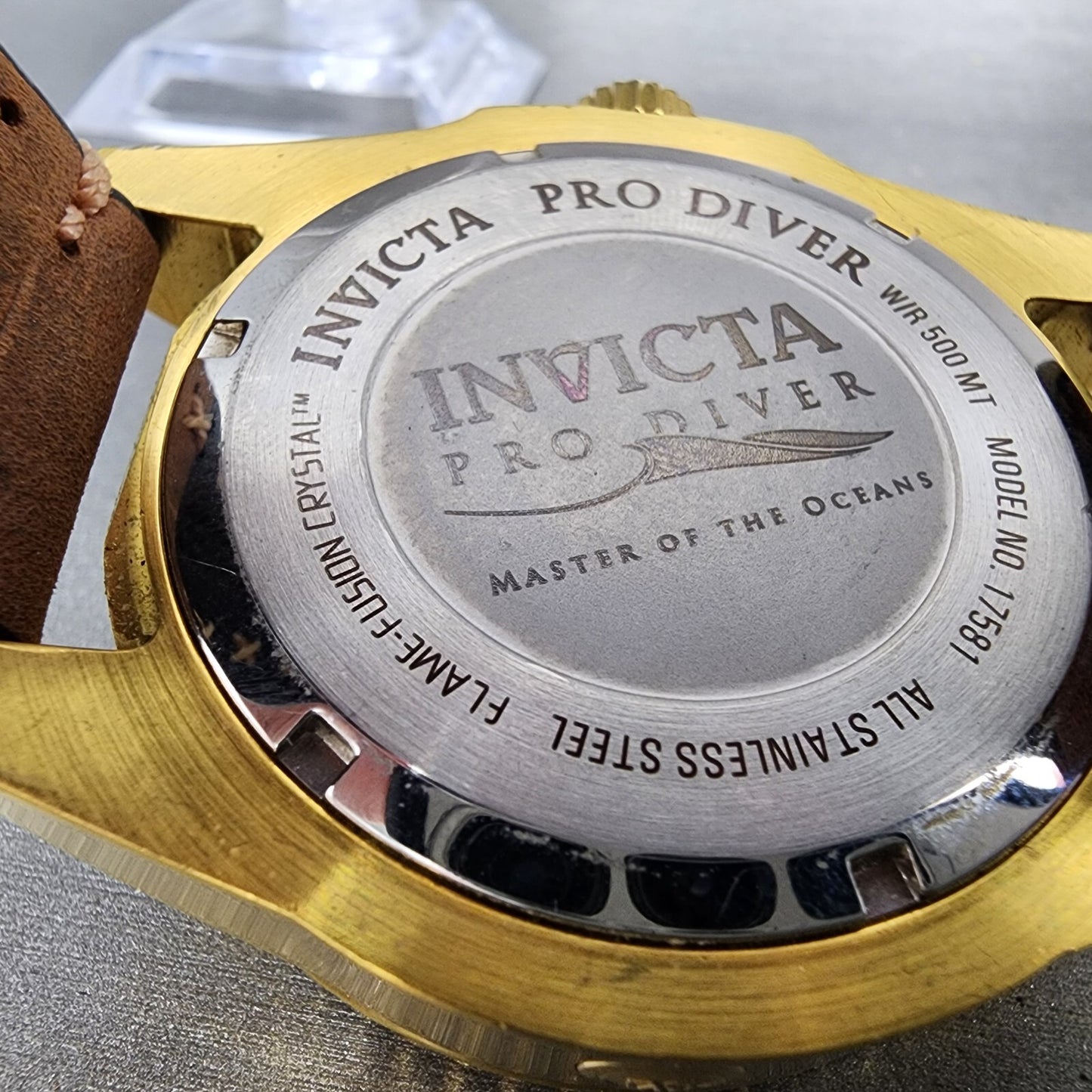 Invicta Pro Diver Watch Men Blue Dial Gold Tone Date Round 17581 New Batt READ!!10