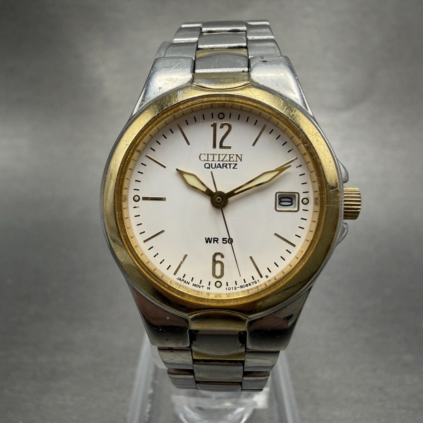 Citizen Watch Women 25mm White Dial Two Tone Date Round 1012-S056021 New Batt0
