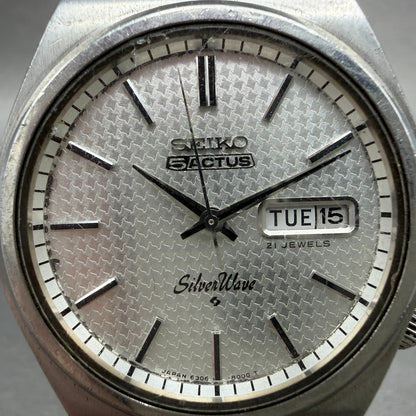 Seiko 5 Actus SilverWave Watch Men 38mm Silver Tone Steel Daydate 6306-8010 Runs1
